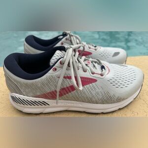 Brooks Addiction GTS 15 Gray Running Shoes Women’s Size 10.5 Excellent Condition